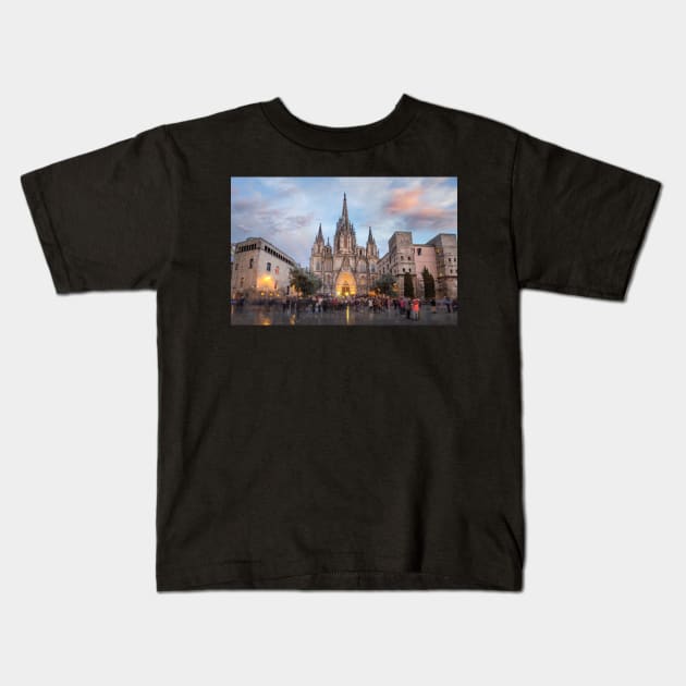 Barcelona Cathedral - Catedral de la Santa Cruz y Santa Eulalia Kids T-Shirt by mitzobs